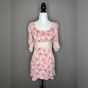 Free People dress. Size 2. Brand new. Tags on. Such a pretty dress.
